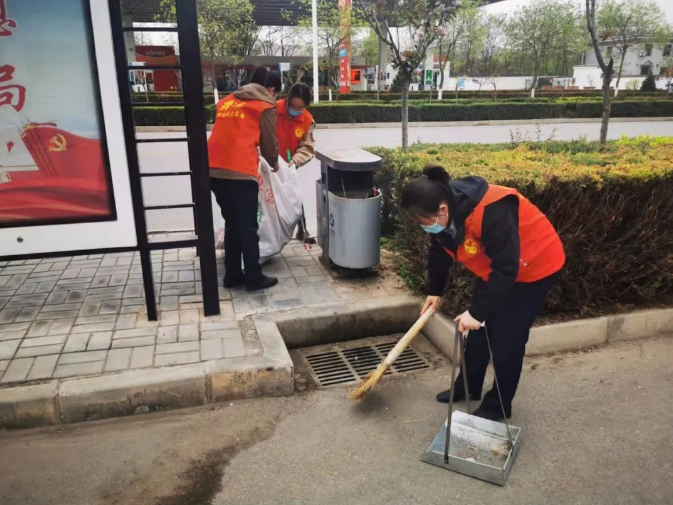 星空入口-星空入口(中国)
赴包抓共建村社开展卫生清扫志愿服务活动(图5)