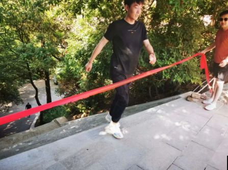 助力文旅市场 展示产投风采——星空入口-星空入口(中国)
组织开展员工登山比赛活动(图9)